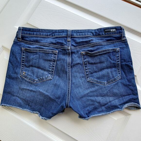 KUT From The Kloth Gidget Fray Shorts size 14 denim cutoffs jorts dark wash blue - Picture 2 of 15